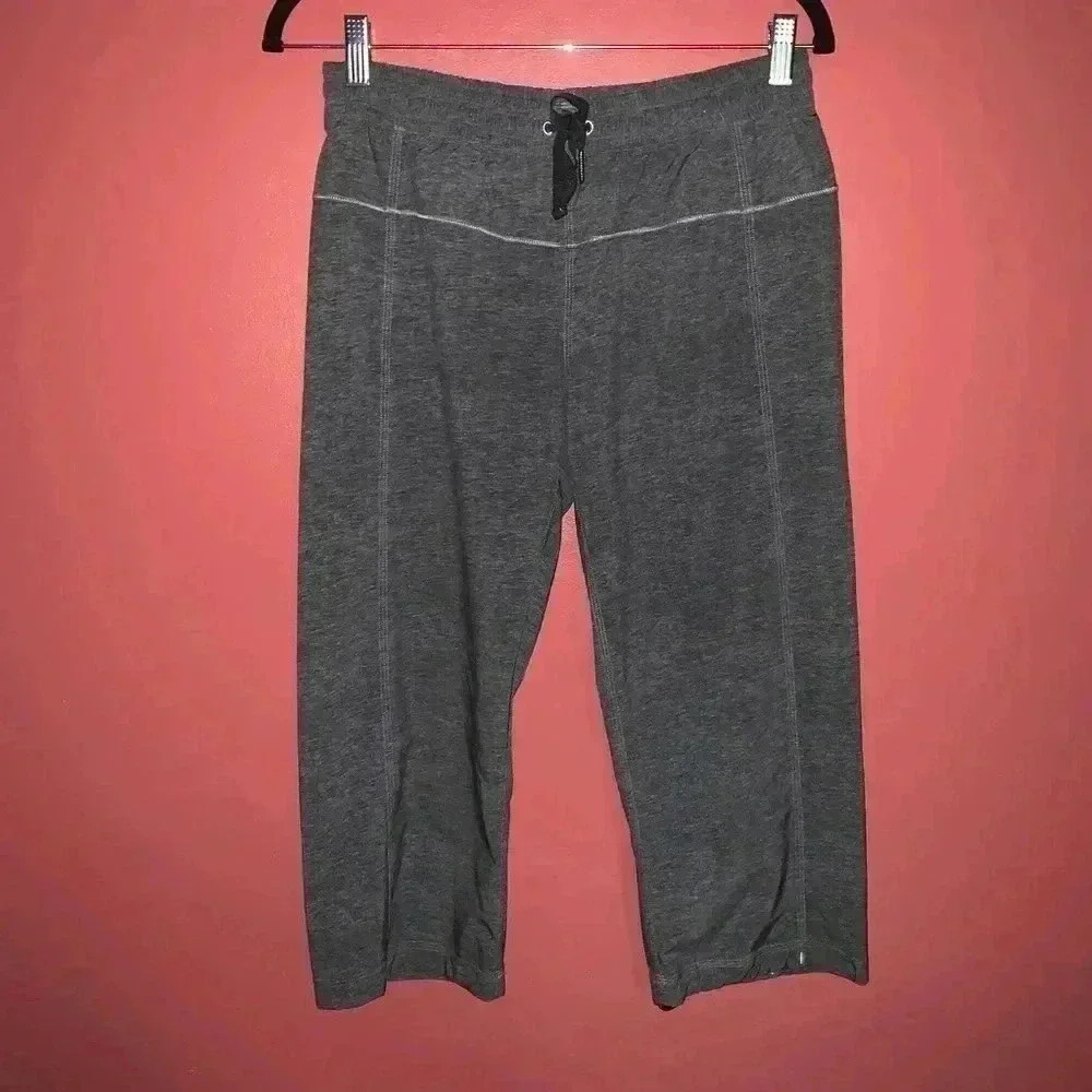 Lululemon Gray Capris
